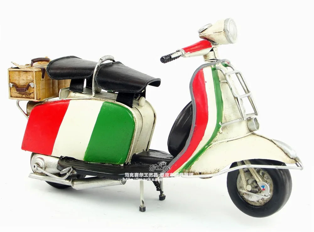 Koop Retro Itali euml; Stijl Handgemaakte Metalen Motorcycle Model Manual Home Decoratie Kunst en Ambachten Voor Coffee Shop Verjaardag amp; Christmas #039;Gift