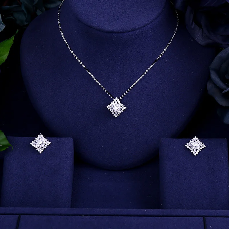 Дизайн Роскошный AAA циркон в виде капли воды форма ожерелье кулон для женщин, высококачественные вечерние/ювелирные изделия Свадебные