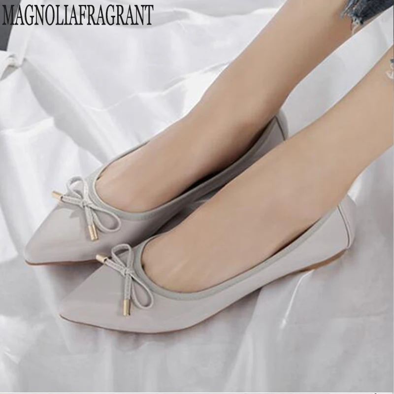 

2019 Korean version new women's shoes spring autumn pointed single shoes shallow mouth comfortable flat shoes simple bow mm365