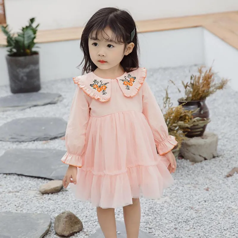 

Toddler Girl Dresses 2019 Spring Baby Flare Sleeve Embroidery Turn Down Collar Net Yarn Princess Dress Girls Party Dress 1-5T