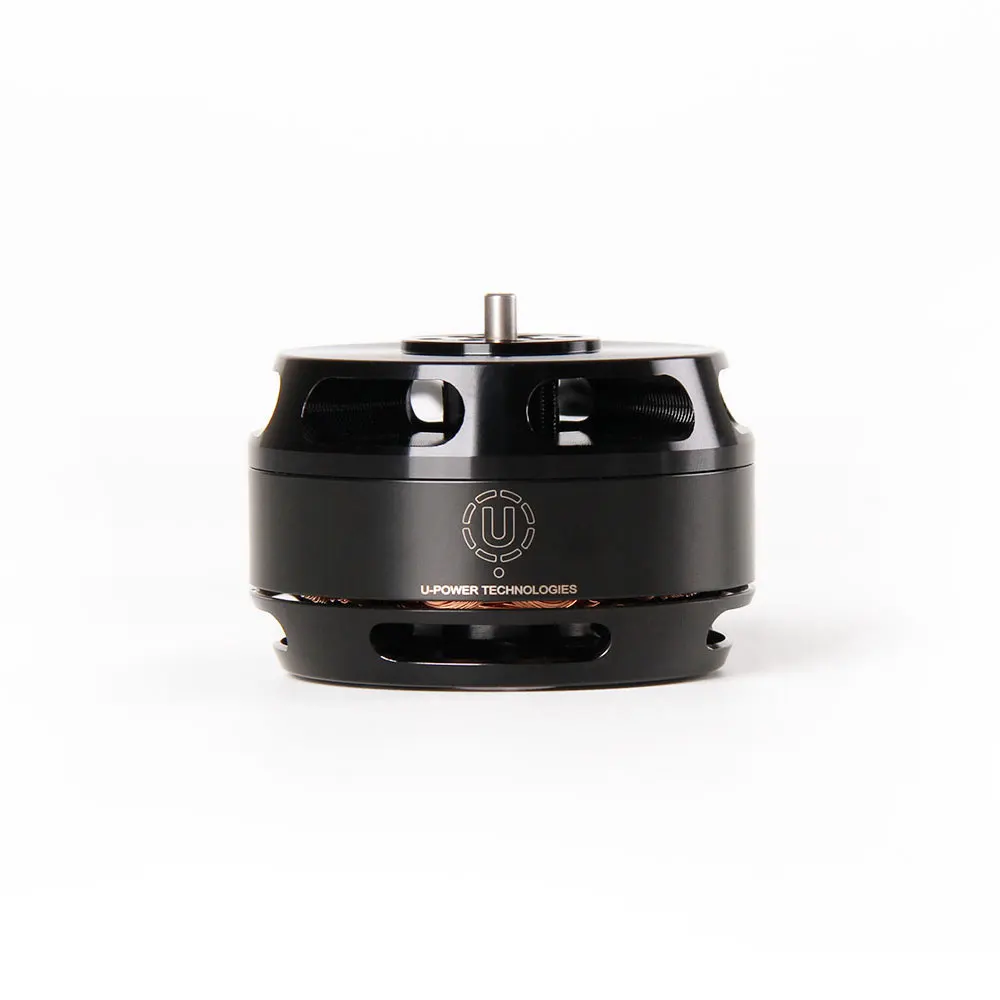 Trois moteurs brushless 2205 2300KV (KV420, KV280, KV490) alignés, avec vis et accessoires de montage.