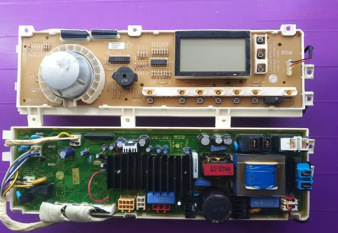 

6870EC9281A 6870EC9282A Good Working Tested