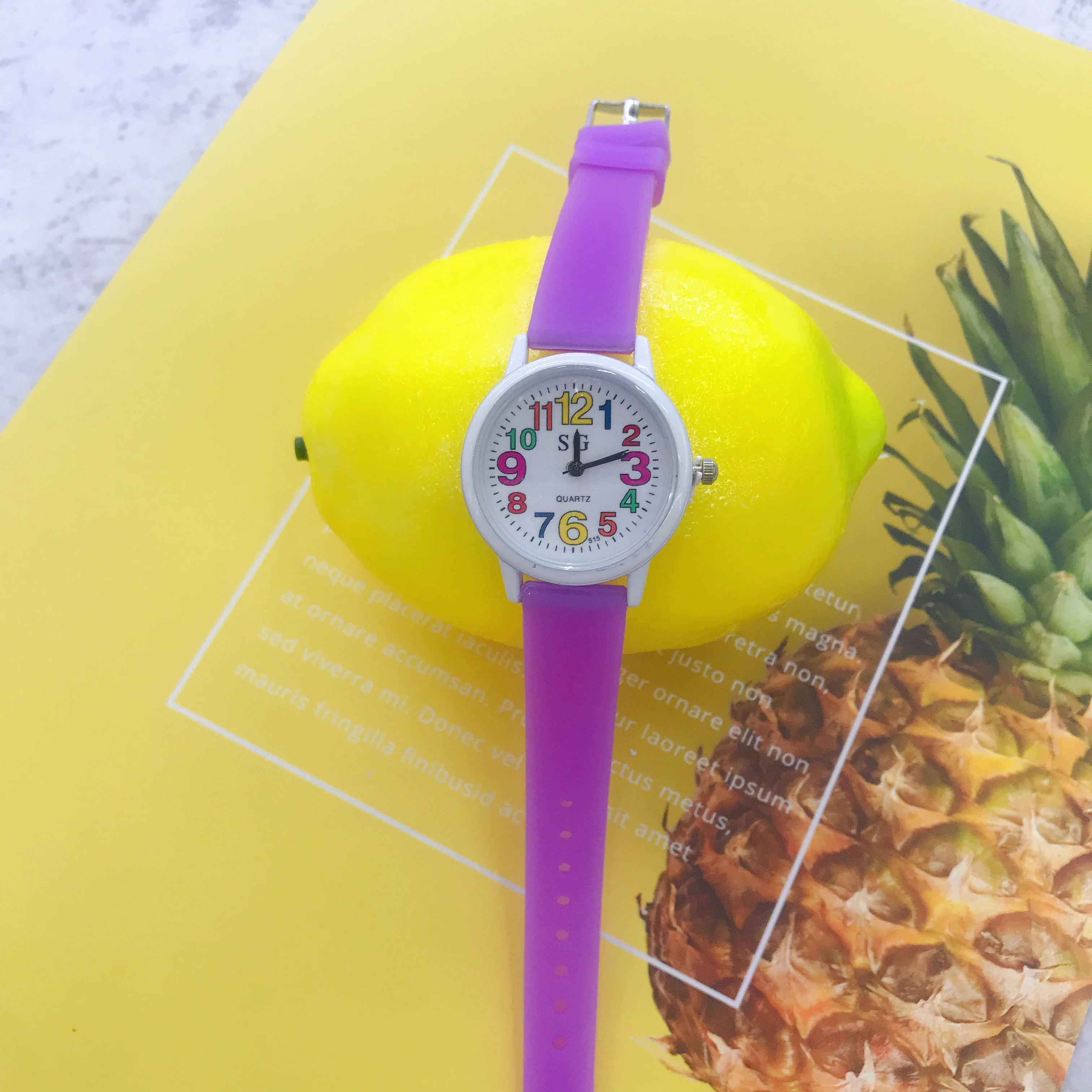 2019 hot Fashion simple lovely candy color silicone strap kids watches boys watches gift for kids 1 2019 hot Fashion simple lovely candy color silicone strap kids watches boys watches gift for kids 2