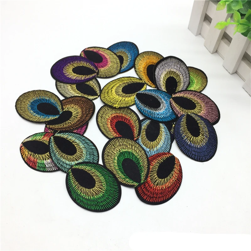 

Random Mixing 10 pcs Peacock Feathers Eyes Patches Applique Embroidered Iron On Patches For Clothes Jeans Decoration