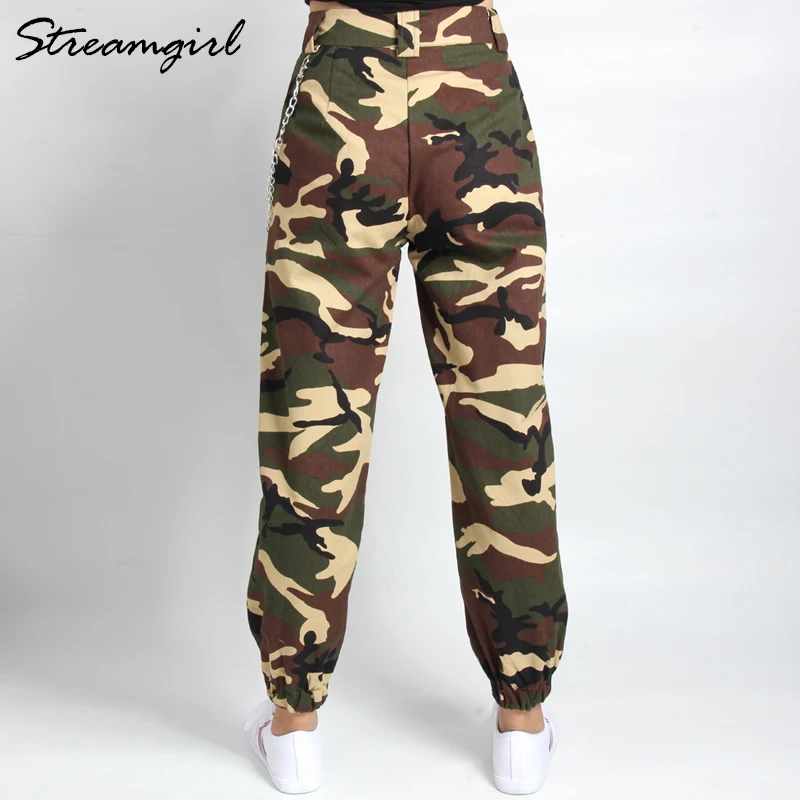 camo baggy pants