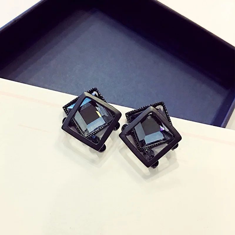 

New Design Hot Sale Fashion Jewelry Simple Black Crystal Metal Earrings aretes de mujer modernos 2019