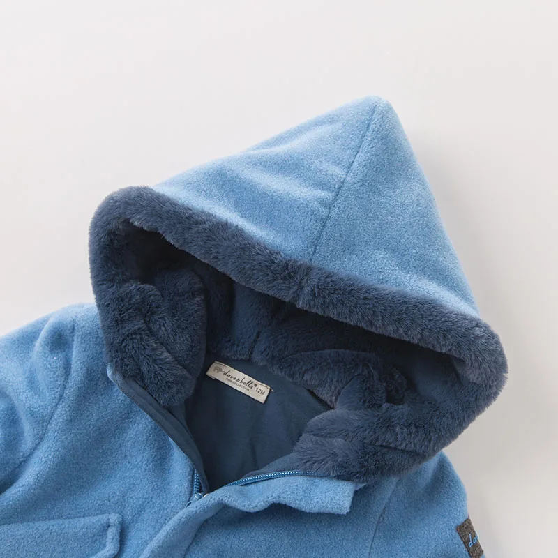 DB5975_0064_6Y3A4792