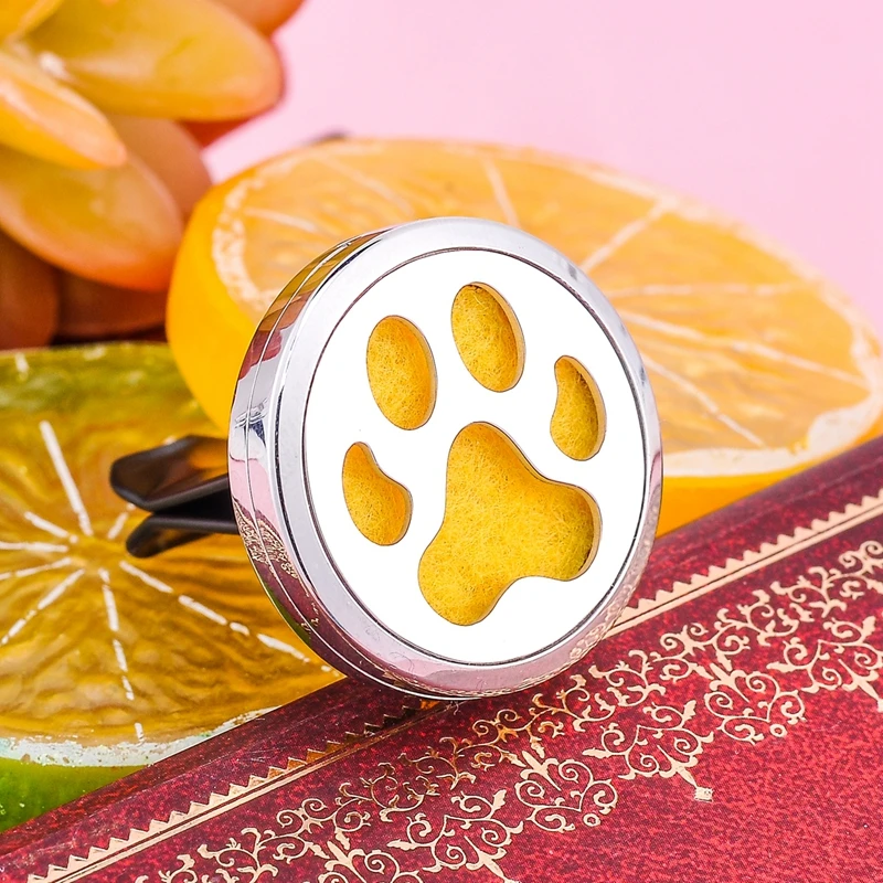 

Stainless Steel Car Air Outlet Clip 2019 Hollow Tree Open Magnetic Lock Aromatic Clip Aromatherapy Essential Oil Jewelry