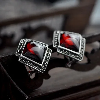 

retro Thai silver temperament, fashion, mosaic, stone pomegranate red S925 pure Tremella nail spike earrings wholesale