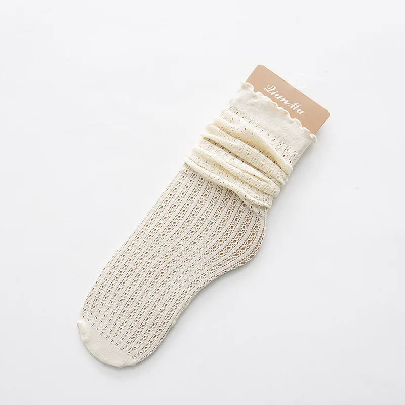 Fashion Korean Creative Socks Women Cotton Thin Heap Heap Solid Color Socks for Women Meias Gift Cut Fuzzy Socks Plus Size - Цвет: Beige