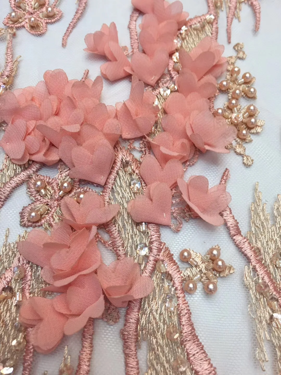 

Beautifical nigerian lace fabrics 3d flowers lace fabric Fashion embroidery beads with sequins net lace french fabric ML44N155