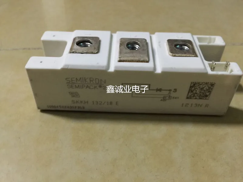 

SKKH162/22E 100% import SKKH162/18E 16E single thyristor modules 162A 2200V
