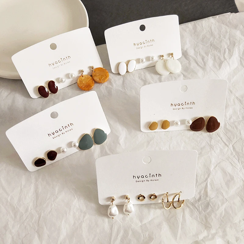 

HUANZHI 2019 New Colorful Korean Geometric Alien Enamel Glaze Pearl Acrylic Stud Earrings Set for Women Girl Party Wedding Gift
