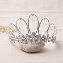 Free Shipping Silver Bottom White Crystals Flower Crowns Tiaras Chic accesorios para el pelo Bridal Hair Accessories 31417