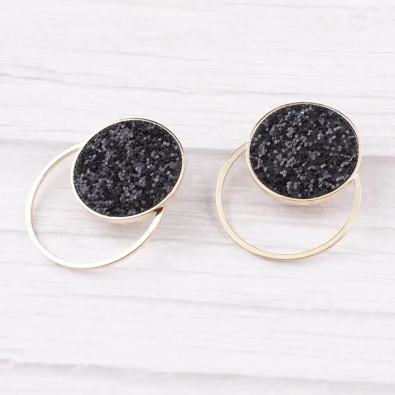 Black (1)