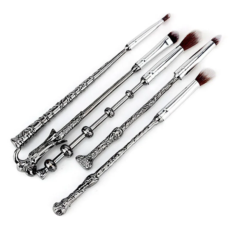 

Fashion 5pcs Cartoon Metal Brush Complete Foundation Blending Power Eyeshadow Makeup Brushes Set Cosmetic Beauty Make Up Tool