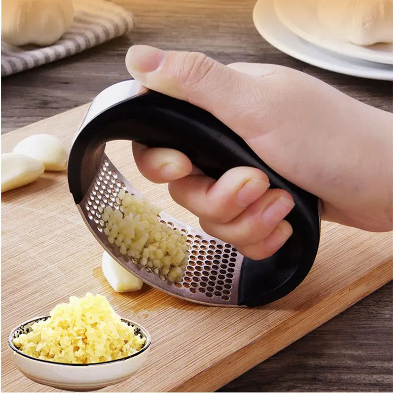 

Garlic Presser Stainless Steel Curved Garlic Grinding Slicer Chopper Garlic Presses Kitchen Cooking Gadgets Tool Dropshipping x