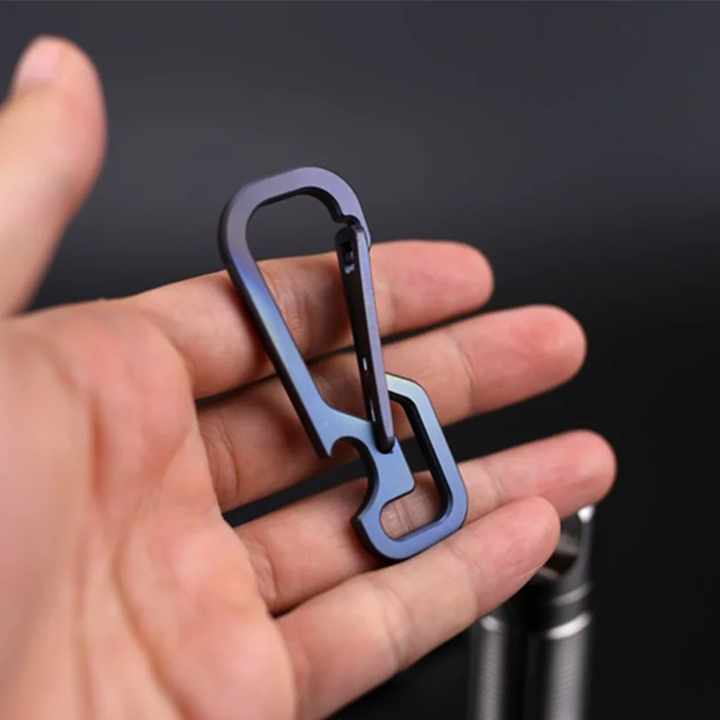 A with opener 1 шт. многофункциональный брелок из титанового сплава открывалка для бутылок гаражный карабин подвесная Пряжка Quickdraw для повседневного использования, кемпинг карманный инструмент - Цвет: A with opener
