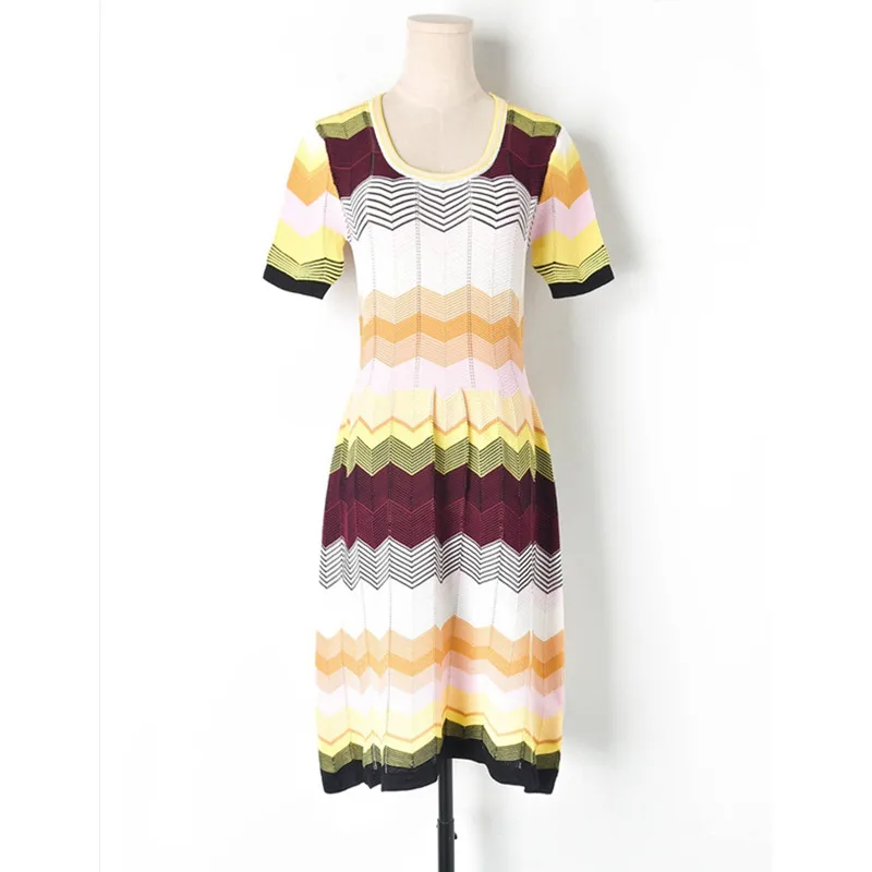 

Luxury Designer Brand Knitted Dress for Women Hollow Out Contrast Color Striped Casual Knitted Dress