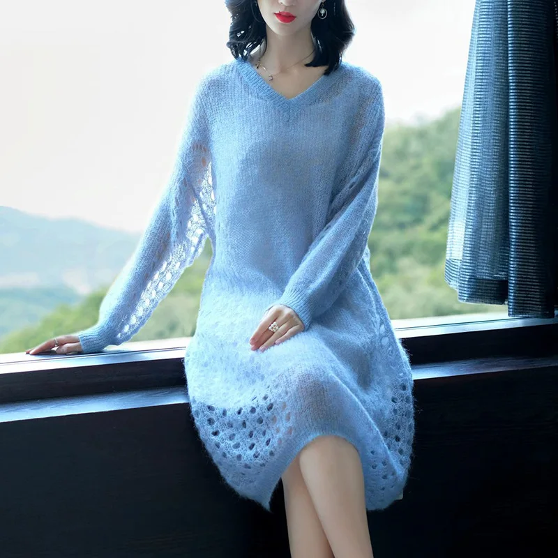 

2018 autumn new women's solid color knit dress V-neck pullover loose thin fashion knit long section