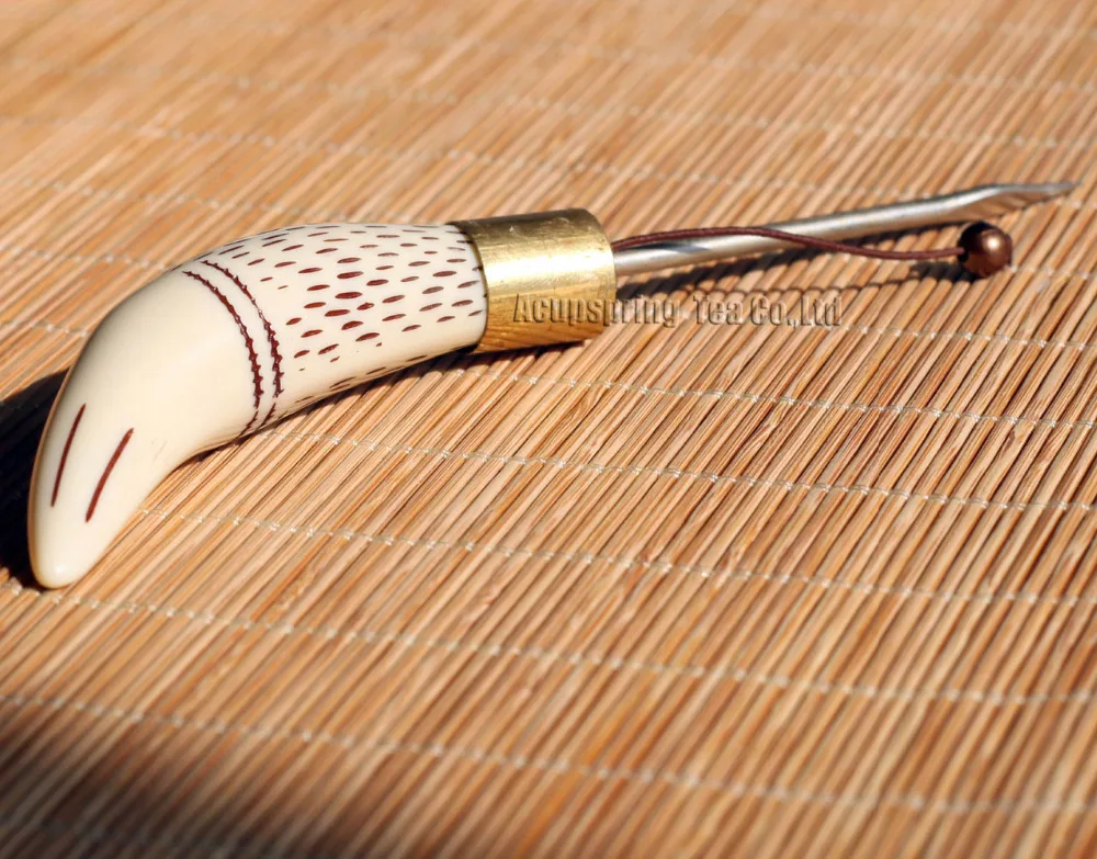 Beautiful Bone Tea Needle/Knife/Cutter,For making Ripe/Raw Puerh tea,Pu'er tea accessories,bodhi Seeds arts,with Secret gifts