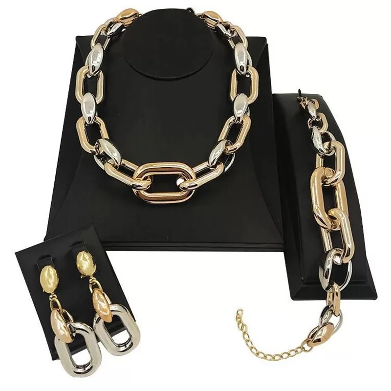 

New high-quality exaggerated Necklace Jewelry suit African Jewelry Wedding Jewelry Dubai gold jewelry suit female Earrings