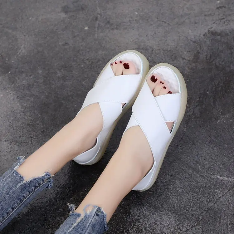 Women Sandals 2019 Summer Casual Leather Flat Sandals Ladies Peep Toe Casual Slippers Soft Slip On Handmade Sandales Femme Women Sandals 2019 Summer Casual Leather Flat Sandals Ladies Peep Toe Casual Slippers Soft Slip On Handmade Sandales Femme