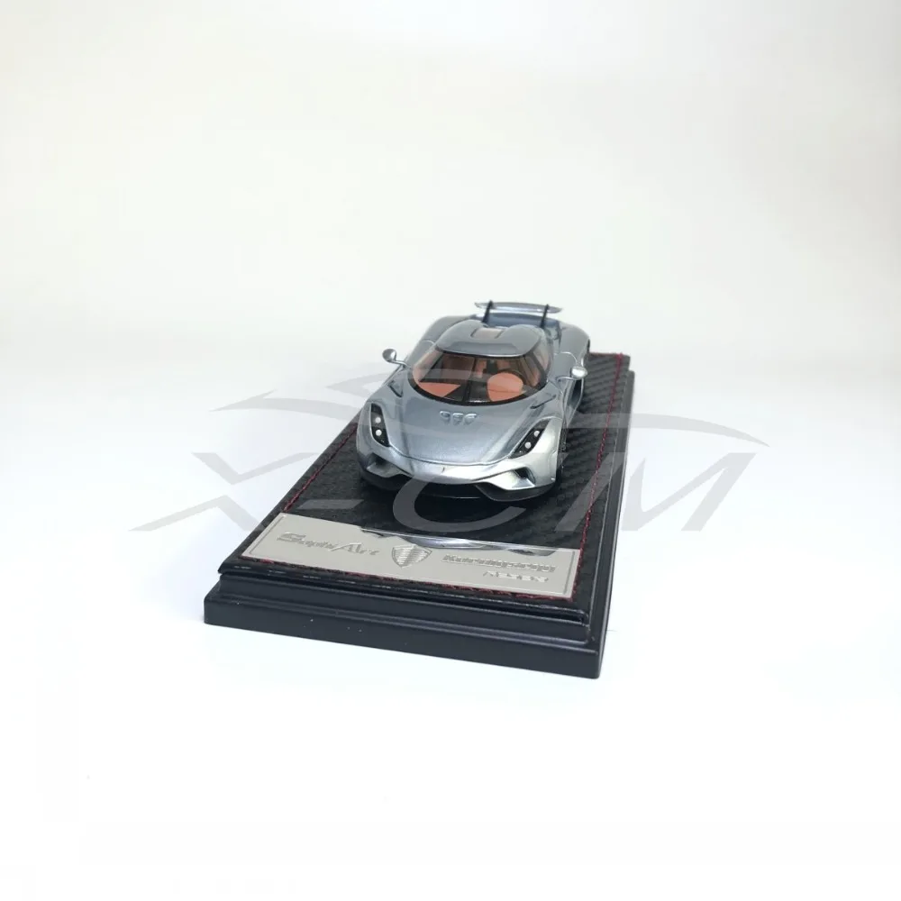 Полимерная модель автомобиля SophiArt Koenigsegg Regera 1:43 (серебристый/синий) + маленький