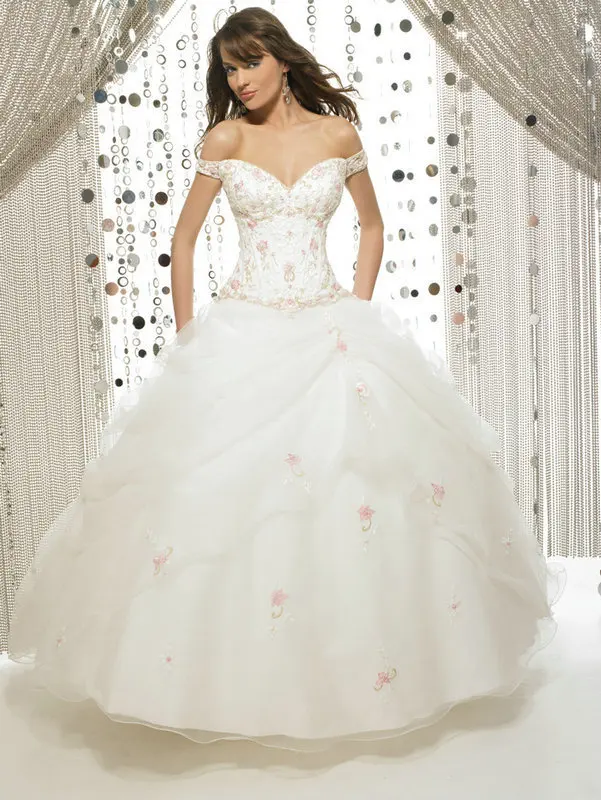 

vestido de noiva 2018 cap sleeve Ball Gown Off Shoulder Embroideried Quinceanera party prom gowns Mother of the Bride Dresses