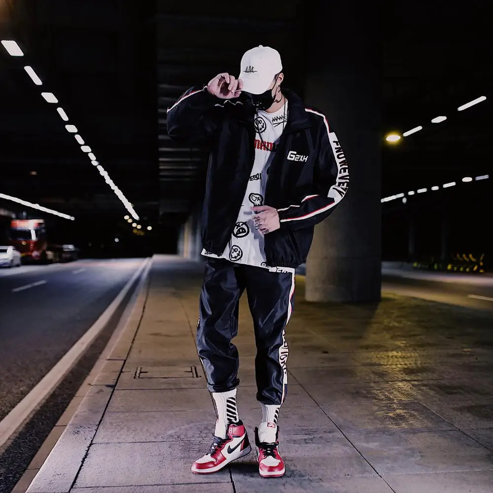 

CHAOPAI Brand Men Sets Sport Suit Tracksuit Outfit 2 Piece Set Suits Sweatshirt +Sweatpants Men Clothing Loose Tracksuit