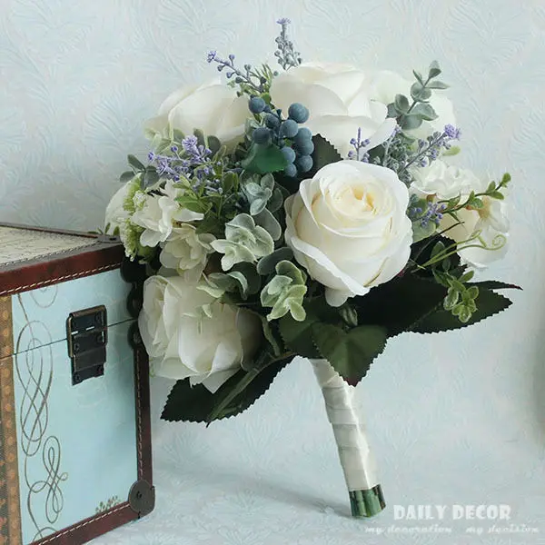 2017 New Vintage Wedding Flower Bridesmaid Bridal Bouquet Artificial 2017 New Vintage Wedding Flower Bridesmaid Bridal Bouquet Artificial Cream White Rose Blue Berry