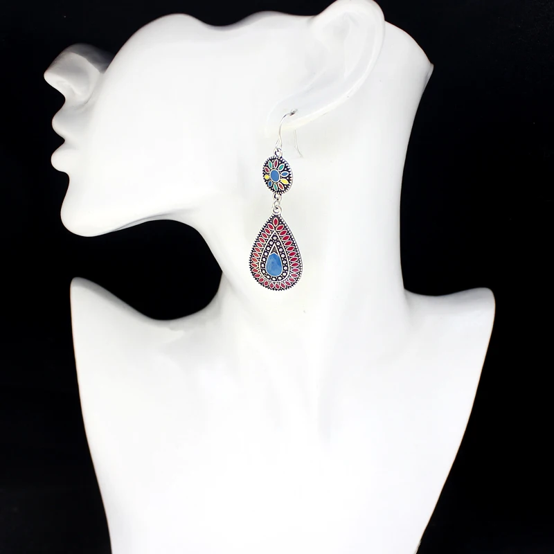 

Circular Coloured Pattern Disc Suspended Droplet Earrings Around Red Glaze Drops Inlaid Blue Rhinestone Oorbellen For Women