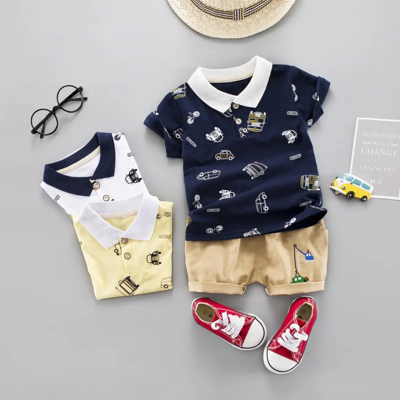 Детская одежда для мальчиков, летний хлопковый комплект одежды для мальчиков с мультяшным автомобилем, футболка+ короткие штаны