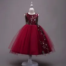 O Vestido da menina Elegante Bordado Floral Princesa Vestidos Da Menina de Flor vestido de Baile Vestido de Alta Qualidade Vestido Vermelho roupas infantis de menina
