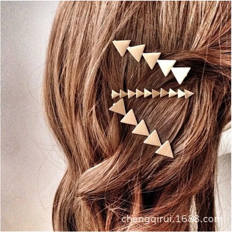

Geometry triangle golden and sliver metal hair clips