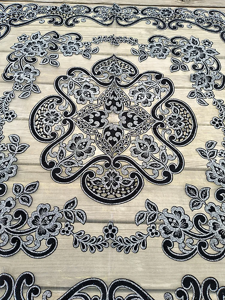 2019 حار بريق أسود مربع سماط التطريز الدانتيل المطبخ الشاي القهوة الجدول غطاء من القماش عيد الميلاد حزب عيد الميلاد الزفاف ديكور