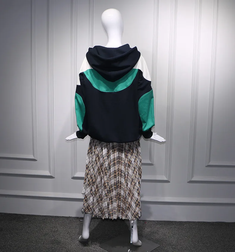 Micro Blog with Matching Color Loose Long Sleeve Pullover Hooded Vests with Irregular Check Pattern Fashion Sweatshirt Women Micro Blog with Matching Color Loose Long Sleeve Pullover Hooded Vests with Irregular Check Pattern Fashion Sweatshirt Women