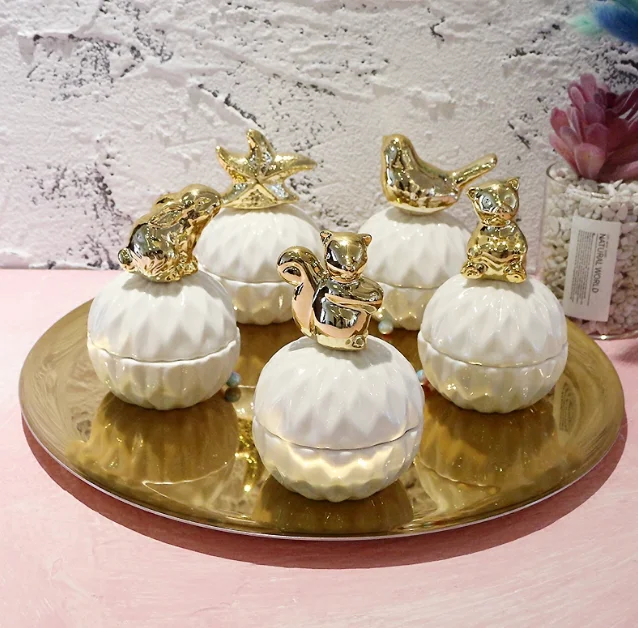 

Small Animal Ceramic Design Jewelry Storage Box Tray Ring Box with Gold Plated Lid Candy Snack Storage Tank 04