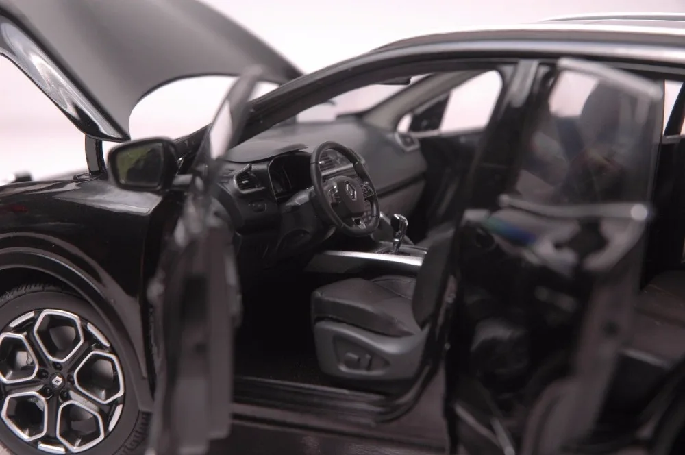 1:18 литья под давлением модель для Renault Kadjar черный Внедорожник сплав игрушечный автомобиль миниатюрная коллекция подарок