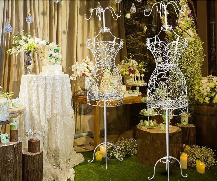 European-style iron art women's wear model frame wedding dress props shooting clothing frame whole body and half body hanging .