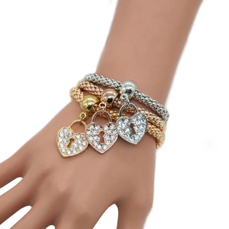 

Wbo539 explosion in Europe and the United States popular full Crystal Heart Bracelet manufacturers