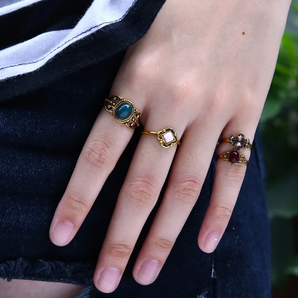 

Bohemian Gold Color Natural Stone Knuckle Midi Ring Vintage Punk Rings Set For Women Jewelry Shellhard 4pcs/set Charming Ring