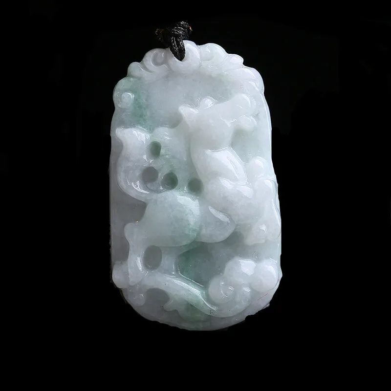 

Natural jadeite Chinese zodiac pendant Zodiac horse transshipment Jade pendant necklace pendant Send a certificate