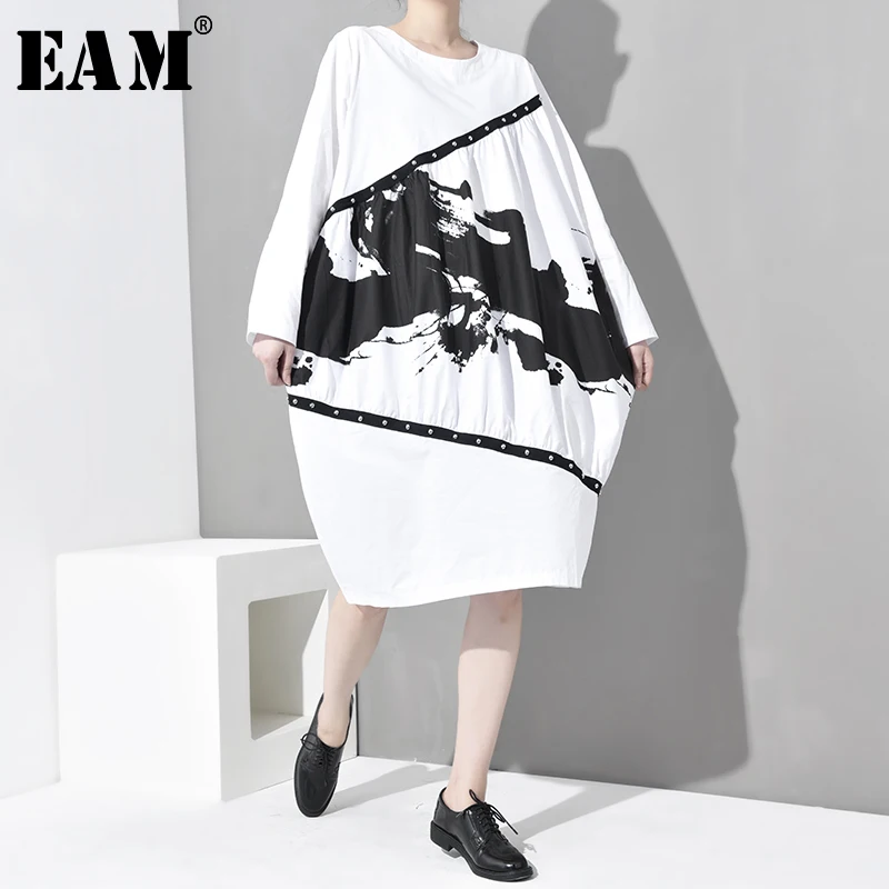 [EAM] Новинка, Осень-зима, круглый вырез, длинный рукав, белый Рисунок, с принтом, плиссированное, свободное, большой размер, платье для женщин, модное, Tide JO356