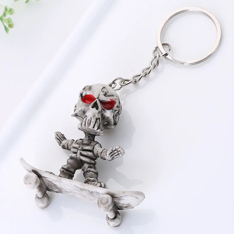 

Drop&Wholesale Creative Skull Skeleton Skateboard Pendant Key Chain Keyring Keyfob Strange Toys APR28