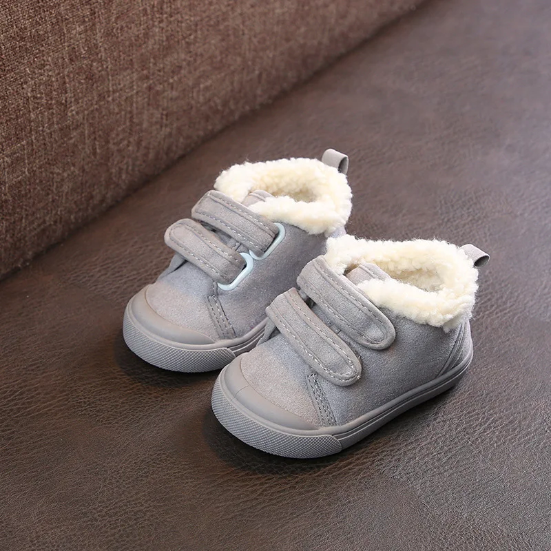 Детская Хлопковая обувь; утолщенная зимняя теплая прогулочная обувь для маленьких девочек; Лоферы для мальчиков с мягкой нескользящей подошвой для детей 0-3 лет