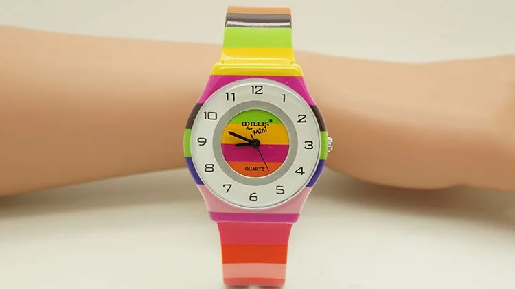 2663173108_677347802