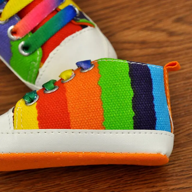 Популярная разноцветная обувь с мягкой подошвой для малышей и детей постарше, обувь для малышей и детей постарше, кроссовки для мальчиков и