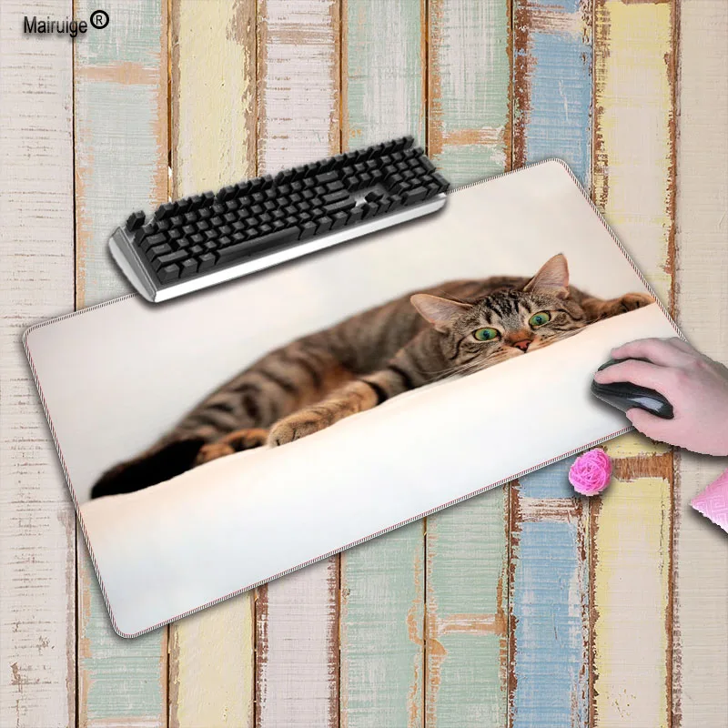 Mairuige Cute Cat XL Speed Version Large Gaming Mouse Pad Locking Edge