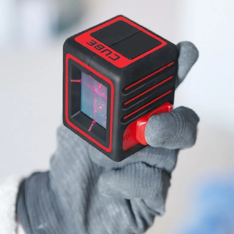 Лазерный уровень автоматический ADA Cube Professional Edition (рабочий диапазон 0-20 м, точность 0,2 мм/м, длина волны 635 нм, проекция лазера 2 линии, класс защиты IP54, в комплекте штатив и чехол)